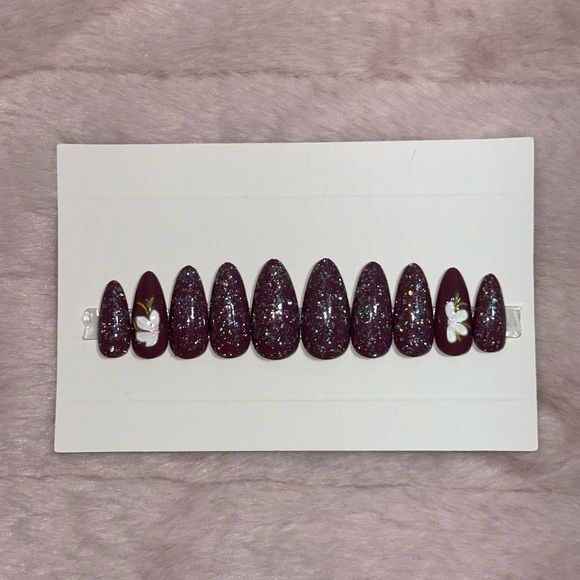 Sparkle and Flower Gel Nails - Picture 2 of 3